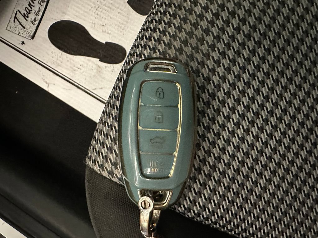 Used 2021 Hyundai Kona SEL Plus image 16