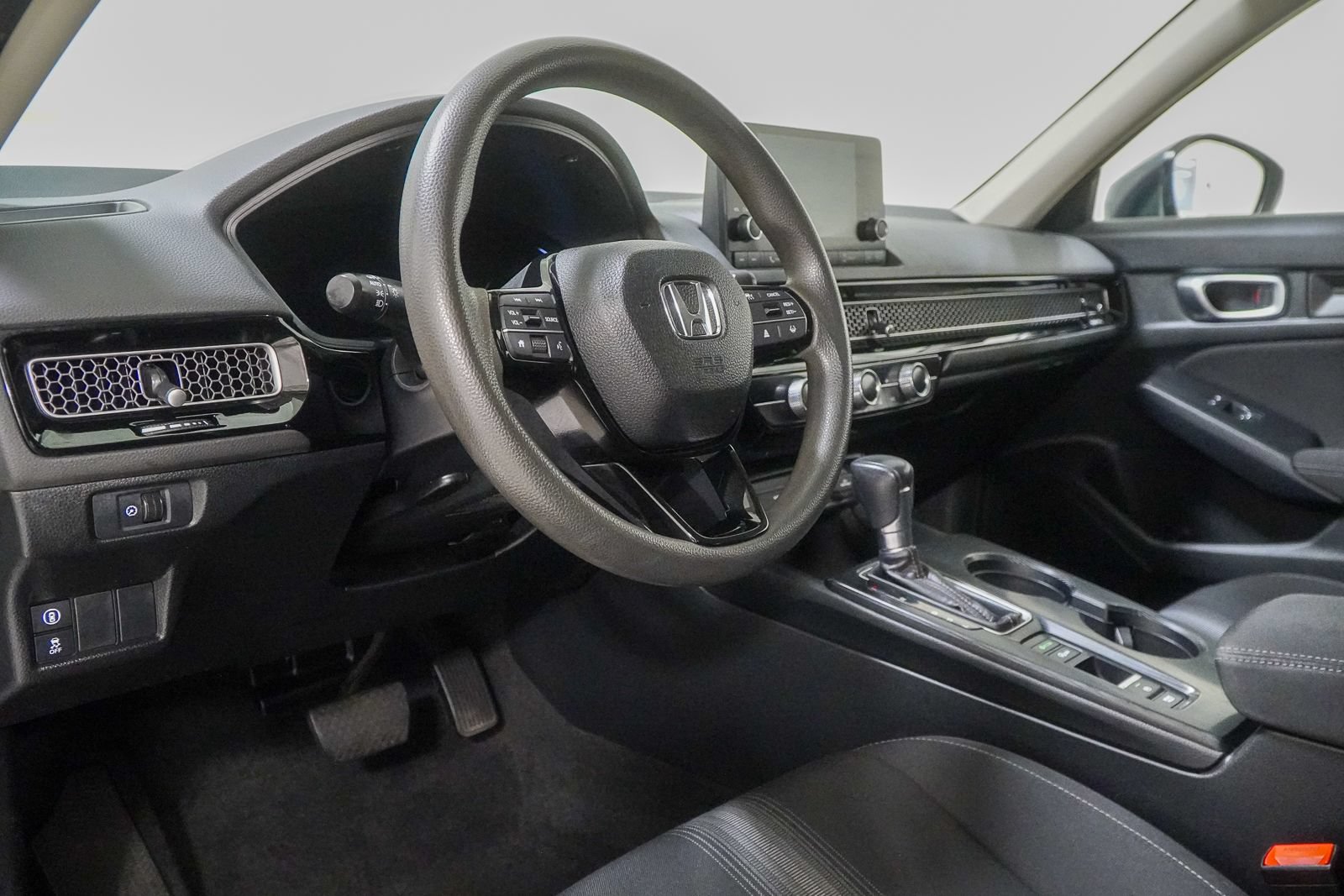 Used 2023 Honda Civic LX image 19