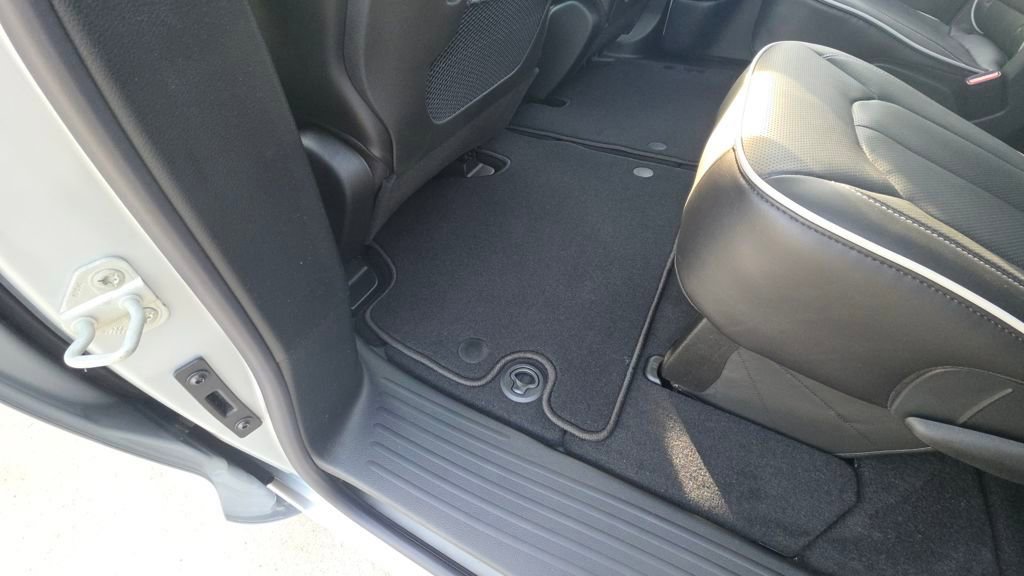 New 2026 Chrysler Pacifica Limited w/ S Appearance Package image 20