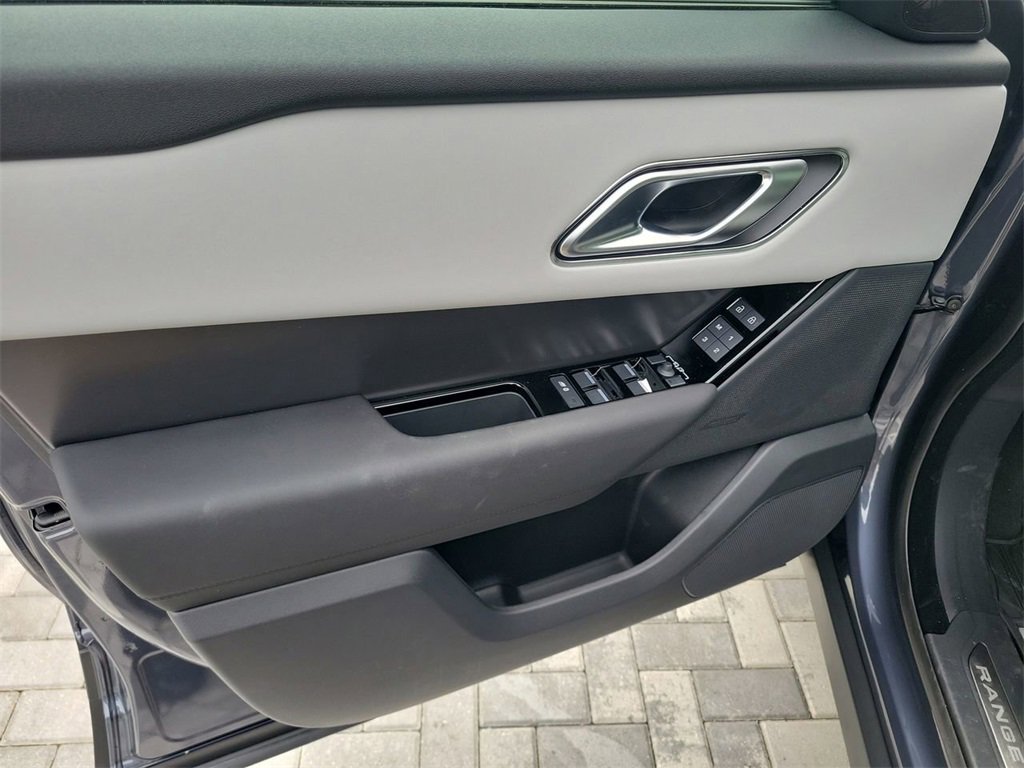 New 2026 Land Rover Range Rover Velar S image 23