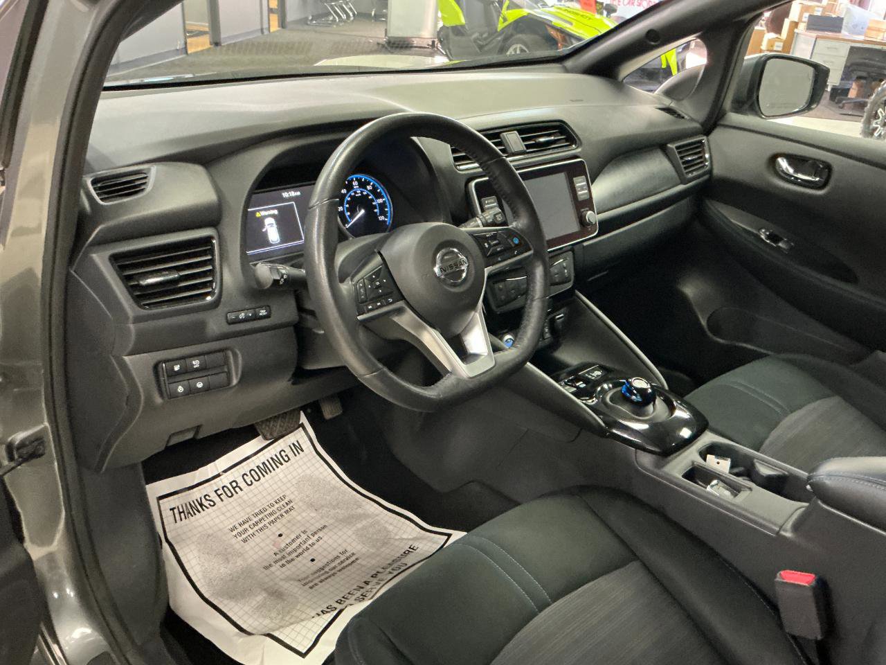 Used 2020 Nissan Leaf SV w/ SV Technology Package image 13