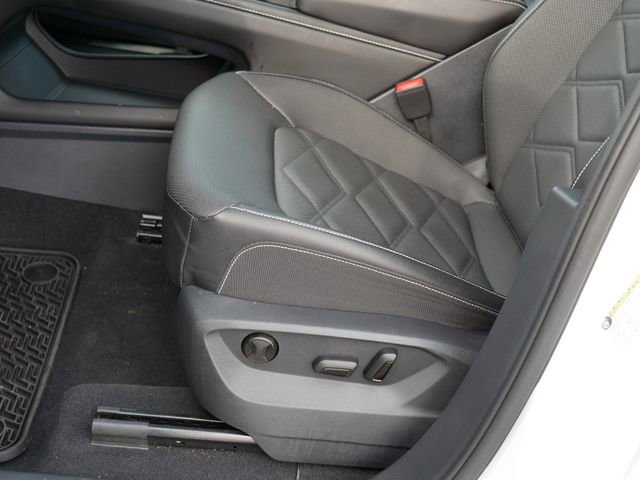 Certified 2025 Volkswagen Atlas SE w/ Panoramic Sunroof Package image 14