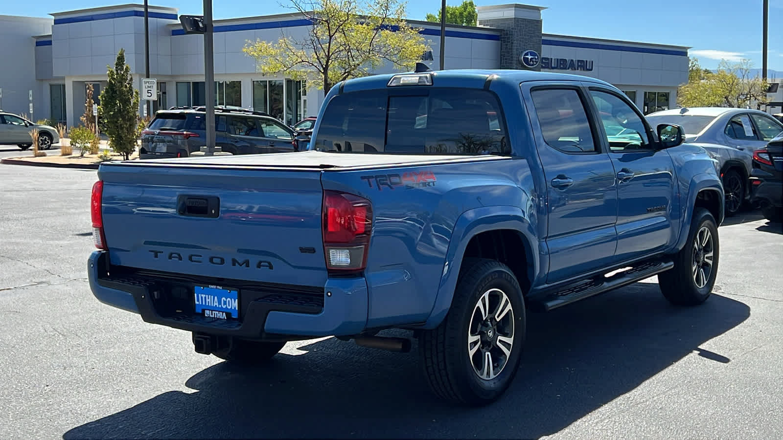 Used 2019 Toyota Tacoma TRD Sport w/ Technology Package AWD/4WD image 5