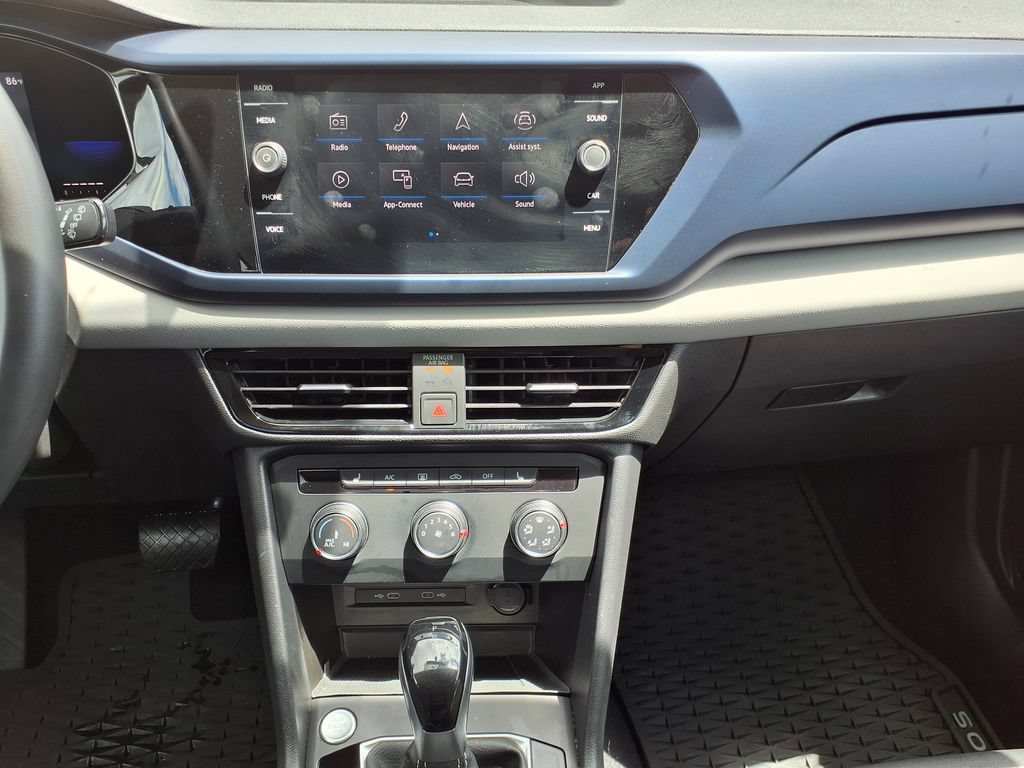 Used 2022 Volkswagen Taos SE FWD image 29