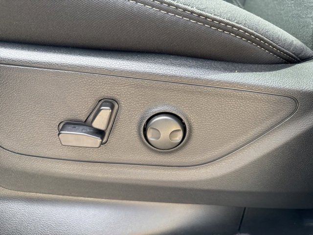 New 2026 RAM 1500 4x4 Crew Cab image 13