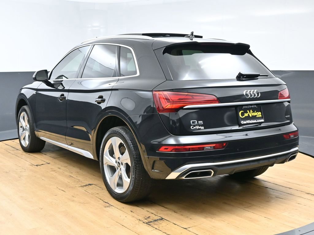 Used 2023 Audi Q5 2.0T Prestige w/ Prestige Package image 7