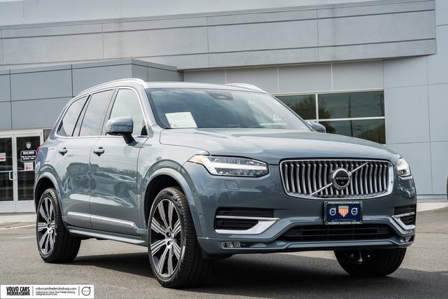 Used 2023 Volvo XC90 B6 Ultimate w/ Lounge Package