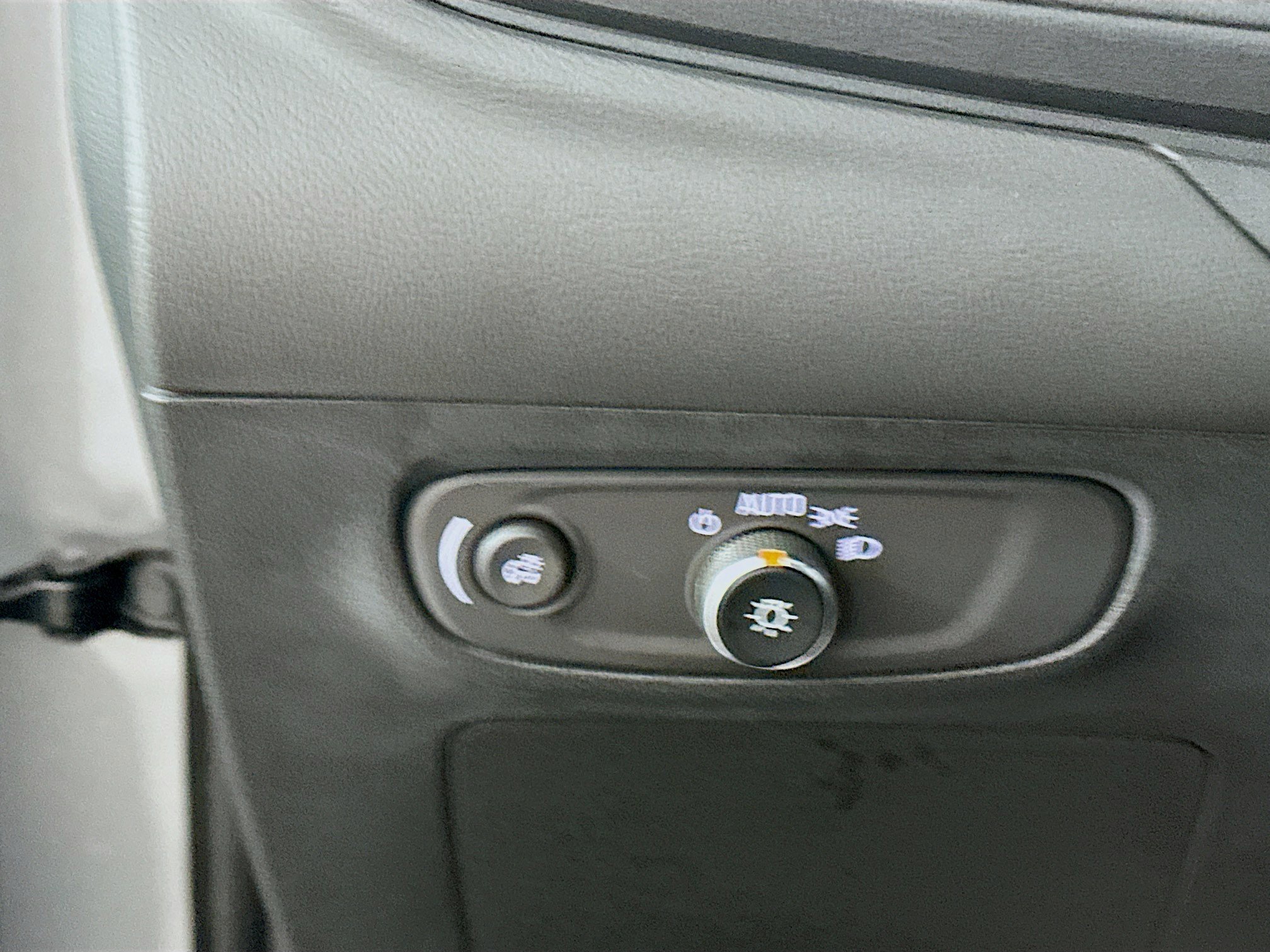 Used 2025 Buick Encore GX Preferred AWD/4WD image 17