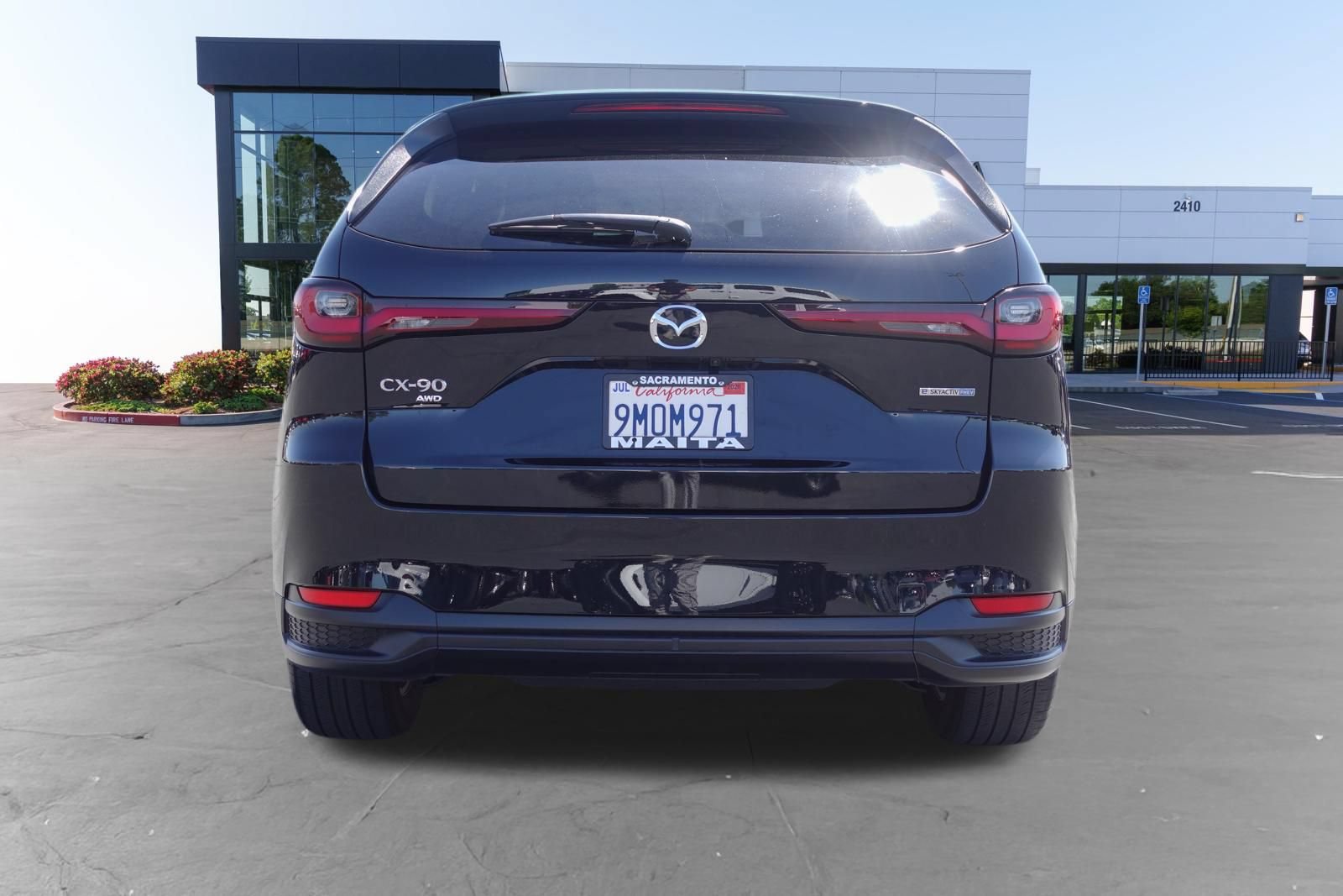 Used 2024 MAZDA CX-90 Plug-In Hybrid w/ Preferred AWD/4WD image 5