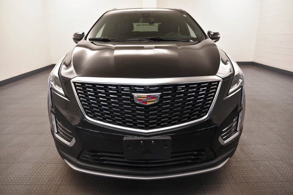 Certified 2025 Cadillac XT5 Premium Luxury image 2