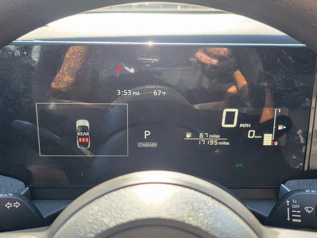 Used 2025 Nissan Kicks SV w/ Illumination Package image 24