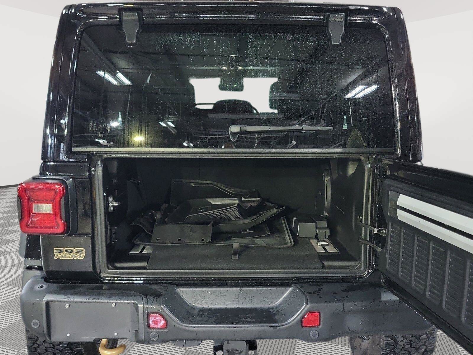 Used 2022 Jeep Wrangler Unlimited Rubicon w/ Xtreme Recon 35" Tire Package AWD/4WD image 11