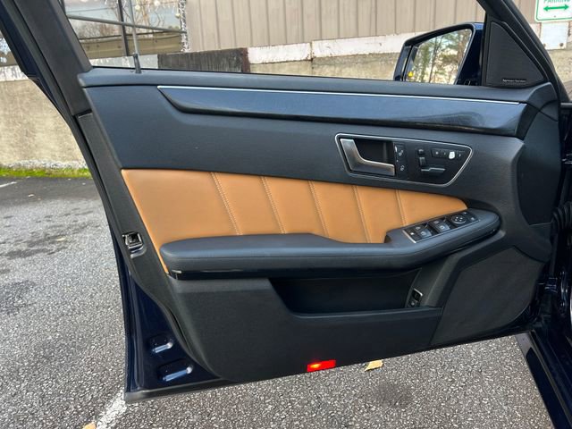 Used 2013 Mercedes-Benz E 350 4MATIC Sedan image 10