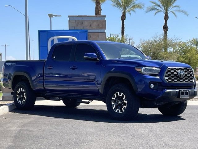 Used 2023 Toyota Tacoma TRD Off-Road w/ Black Out Package (TMS) AWD/4WD image 3