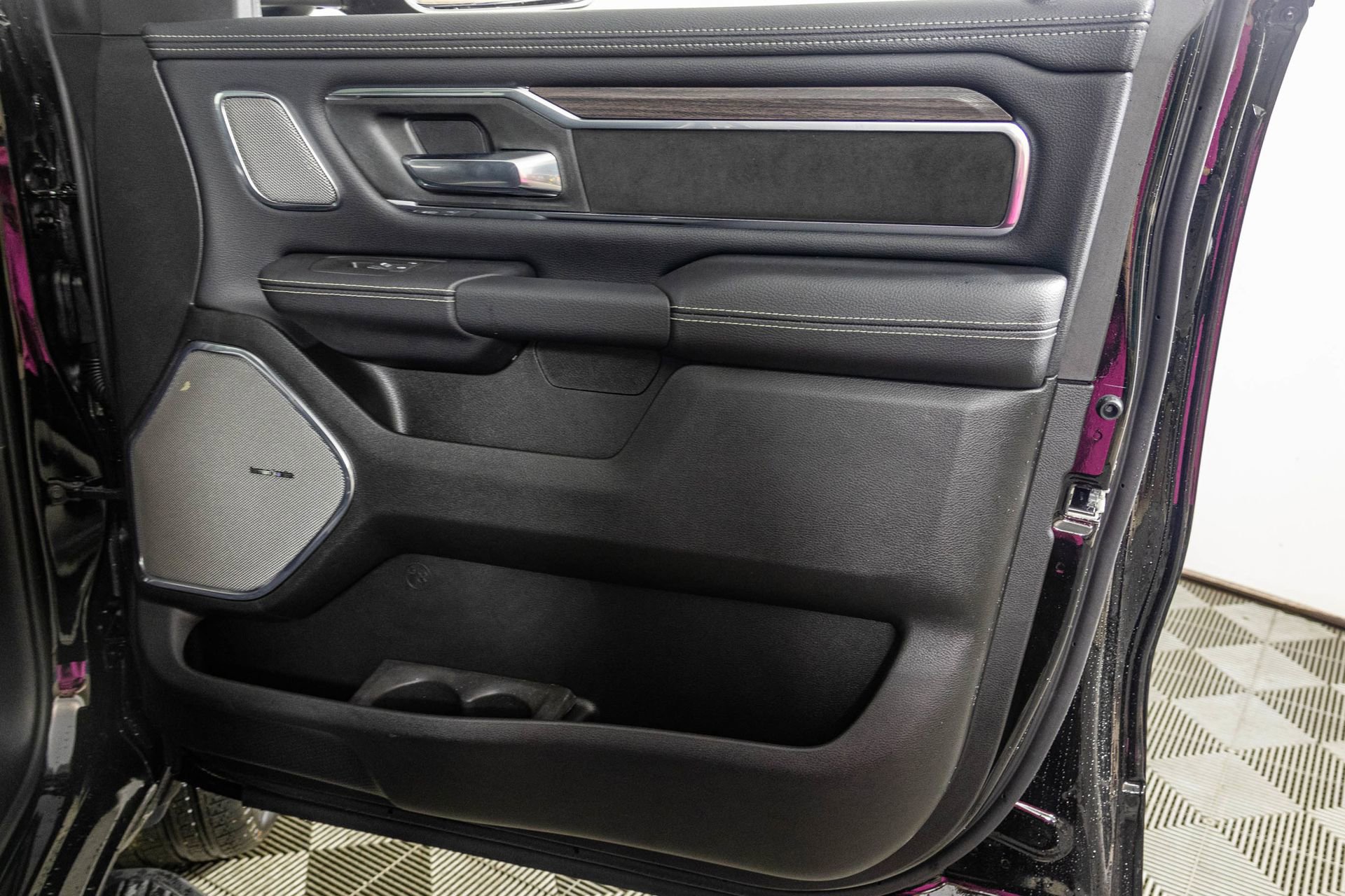 New 2026 RAM 1500 Laramie AWD/4WD image 45