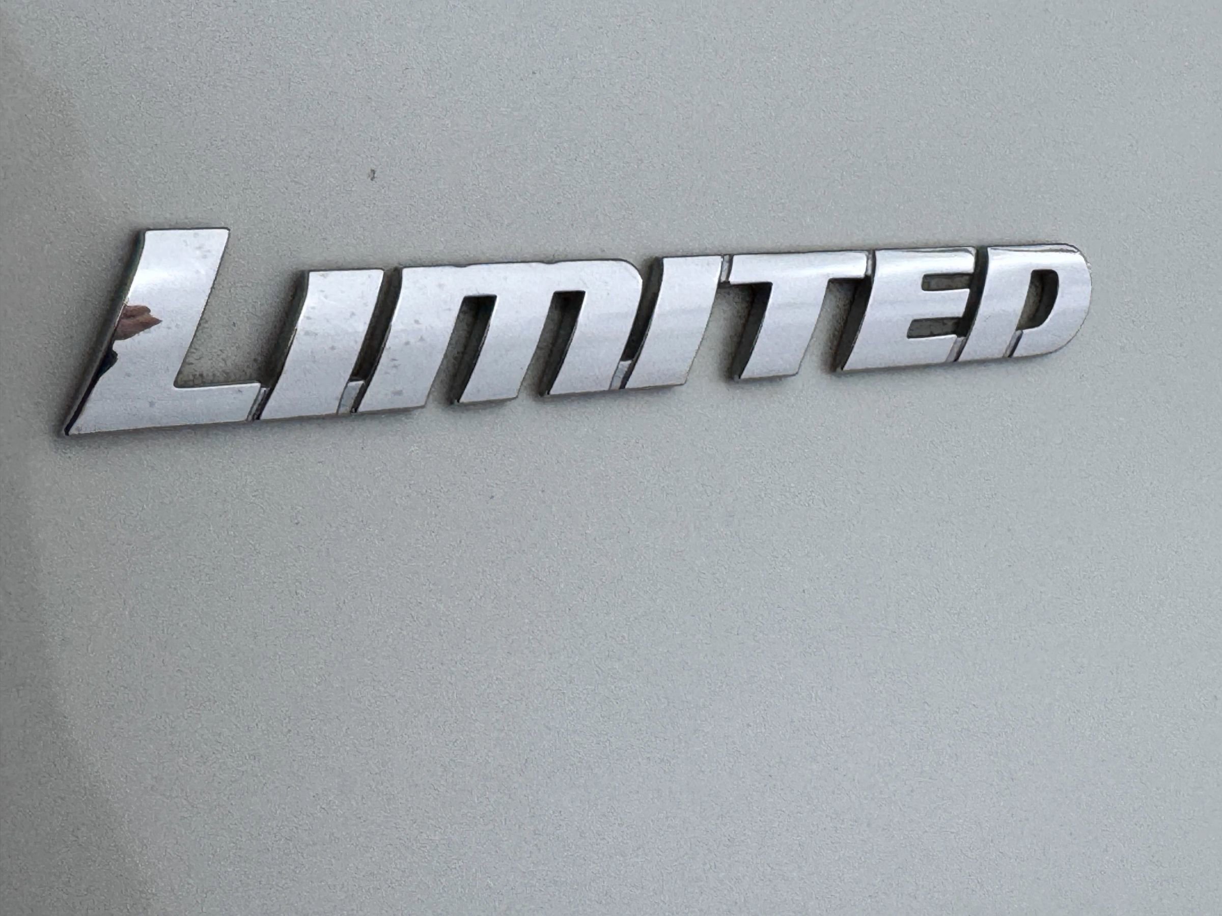 Used 2016 Toyota 4Runner Limited w/ Convenience Package image 23