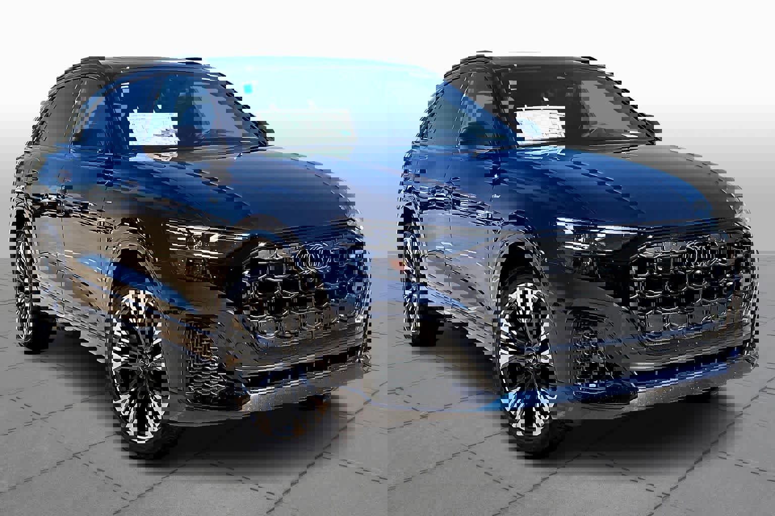 New 2026 Audi Q8 Prestige image 2