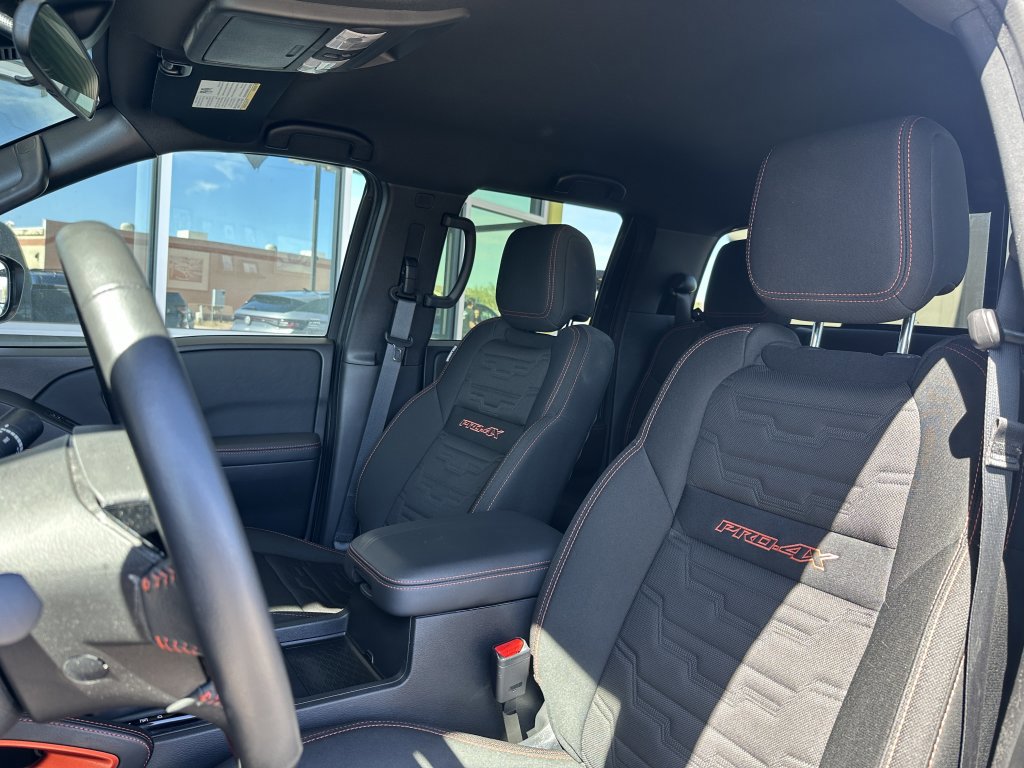 Used 2024 Nissan Frontier PRO-4X w/ Technology Package AWD/4WD image 32
