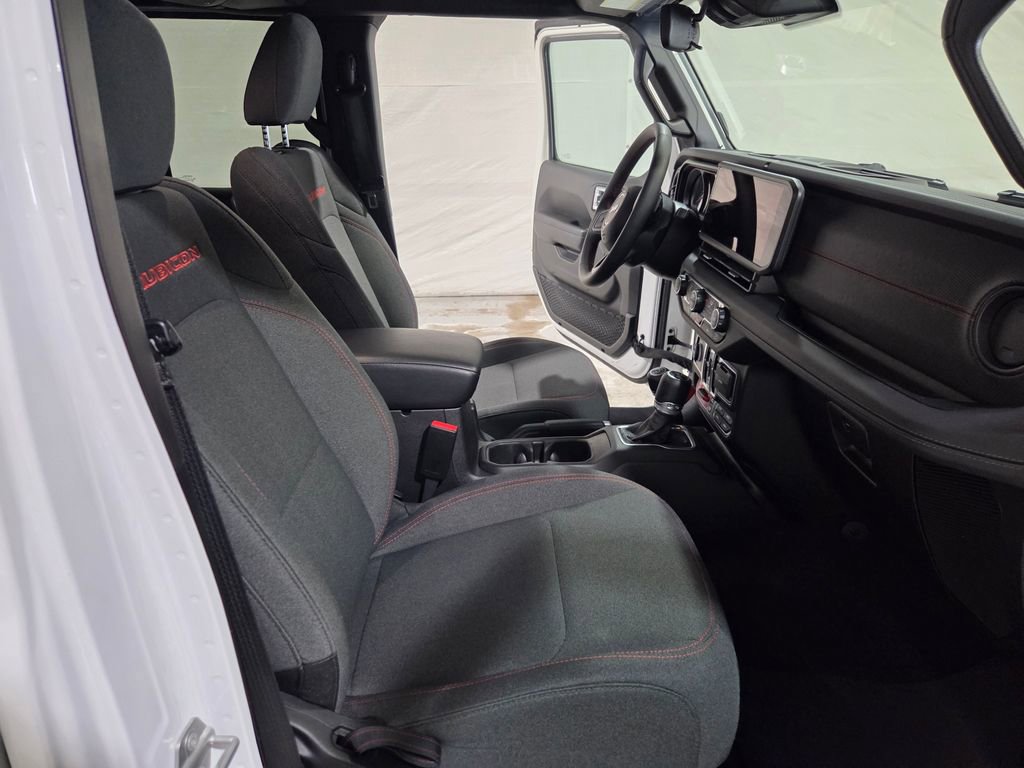 Used 2025 Jeep Wrangler Unlimited Rubicon image 15