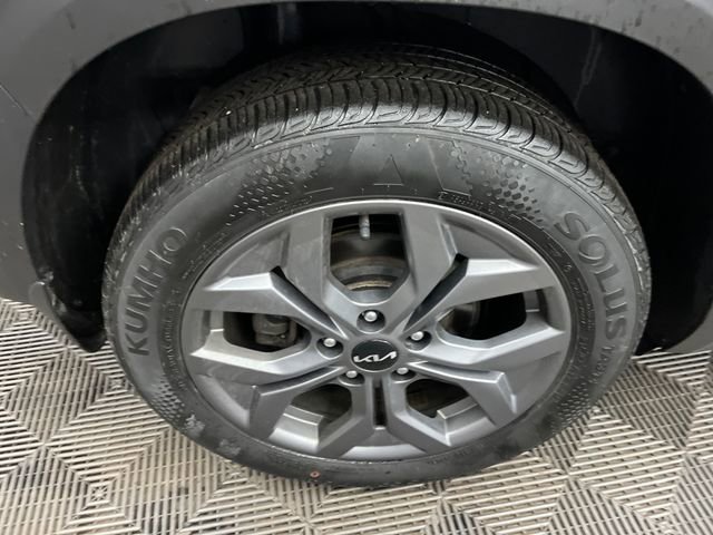 Certified 2024 Kia Seltos S image 28