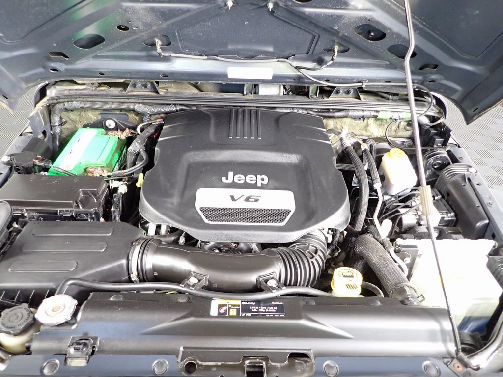 Used 2018 Jeep Wrangler Unlimited Sport S image 4