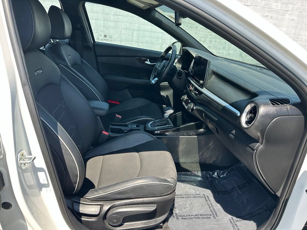 Used 2022 Kia Forte GT-Line w/ GT-Line Technology Package FWD image 16