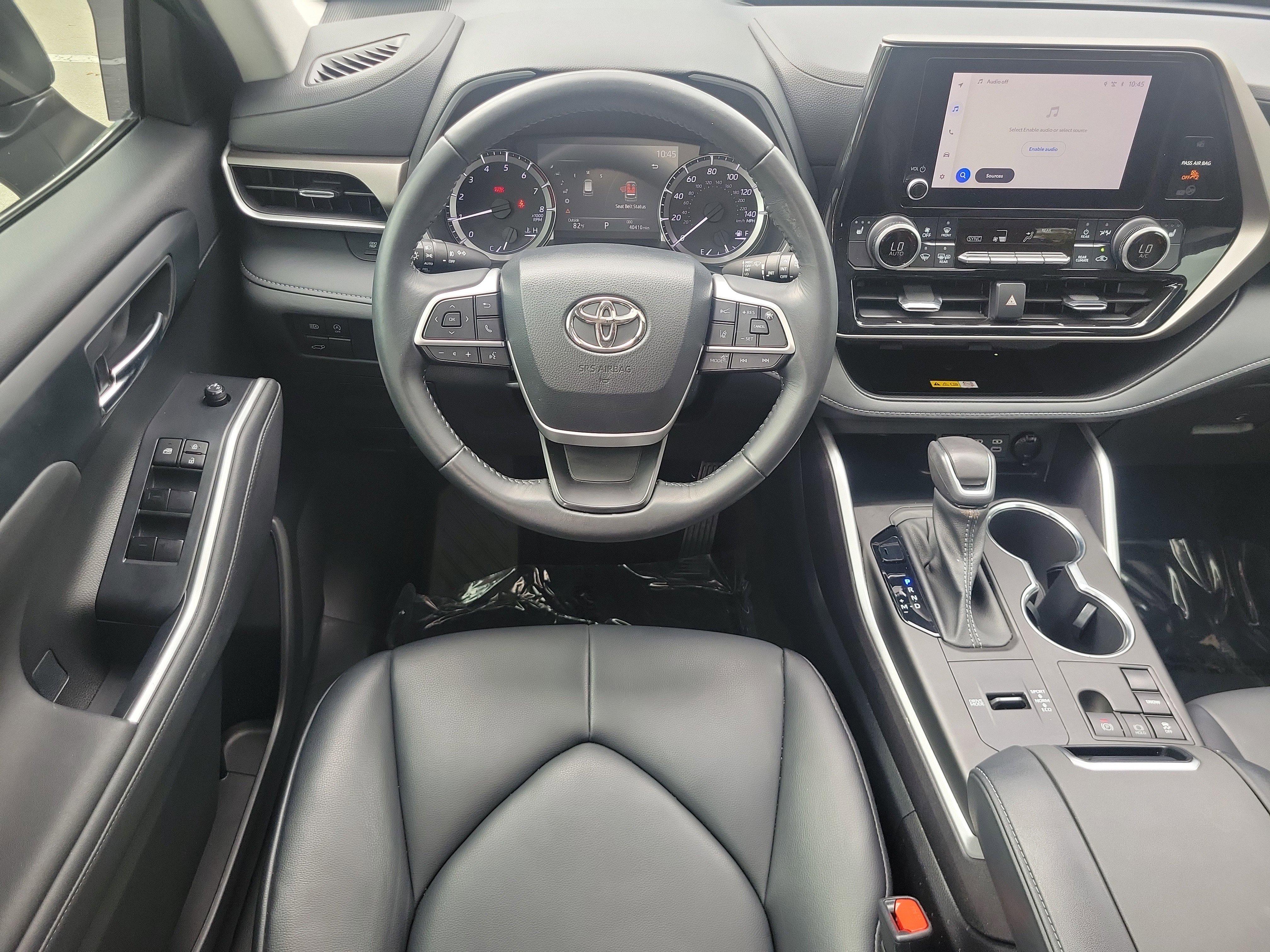 Used 2023 Toyota Highlander XLE FWD image 16