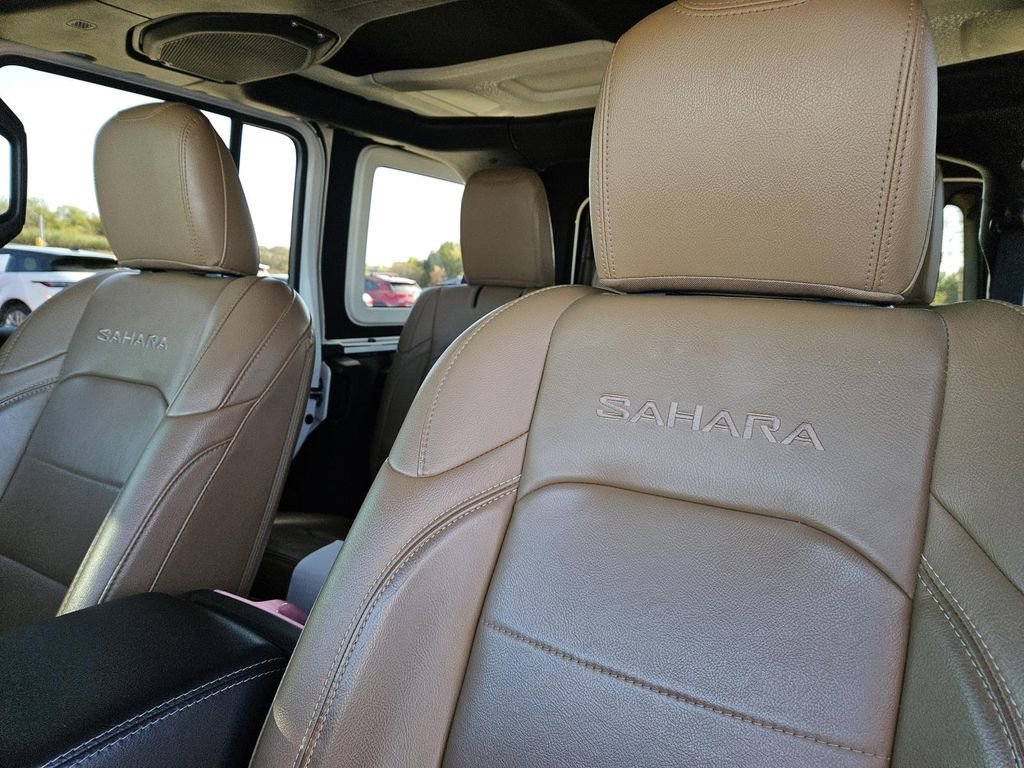 Used 2020 Jeep Wrangler Unlimited Sahara image 25