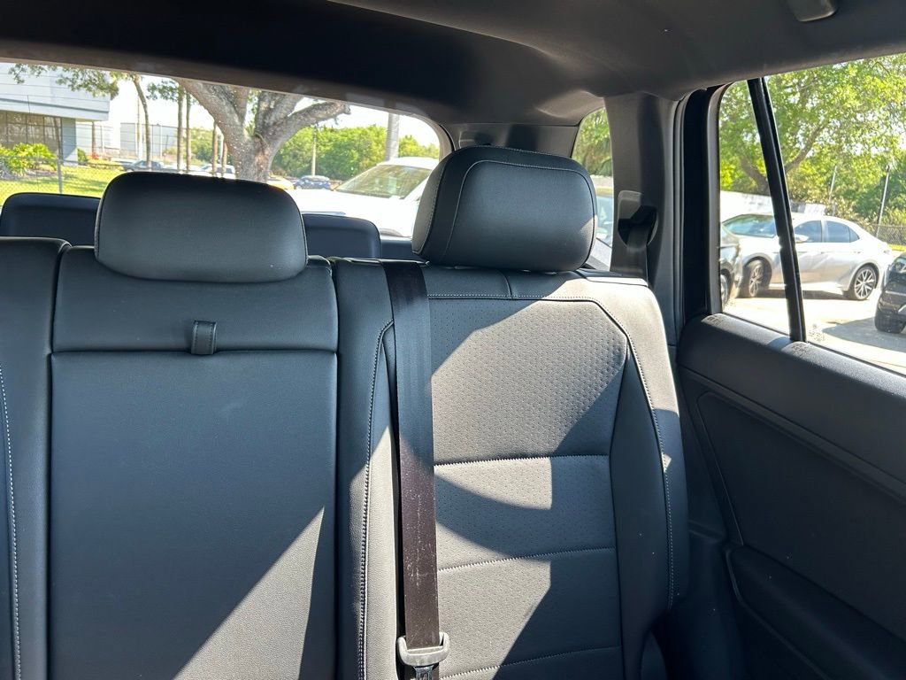 Used 2019 Volkswagen Tiguan SEL R-Line image 13