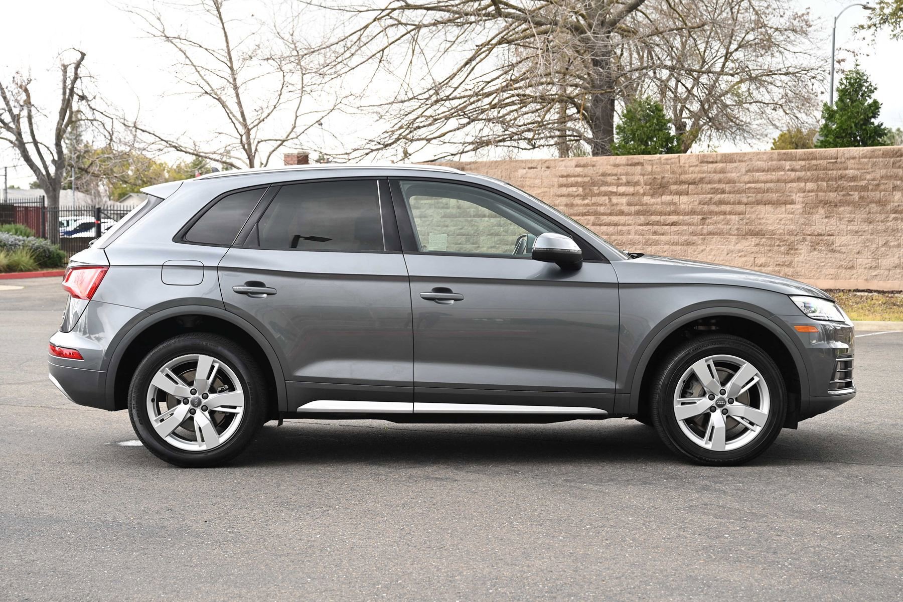 Used 2018 Audi Q5 2.0T Premium w/ Convenience Package AWD/4WD image 8