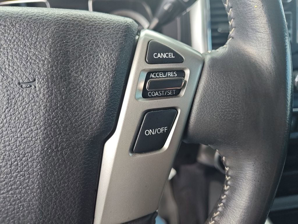 Used 2018 Nissan Titan PRO-4X image 24