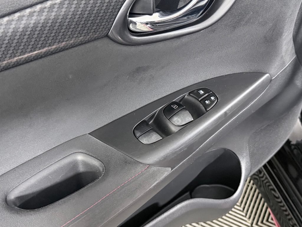 Used 2018 Nissan Sentra NISMO FWD image 21
