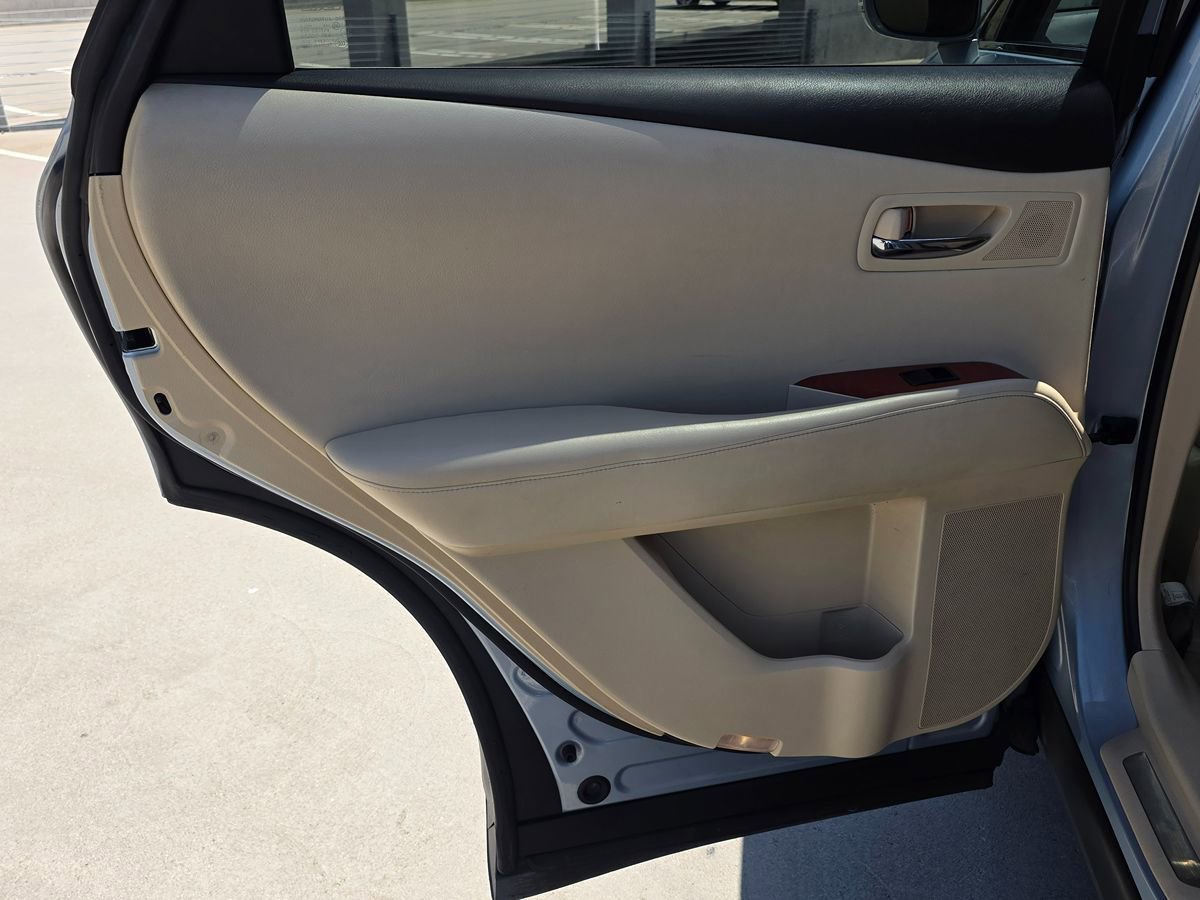 Used 2010 Lexus RX 350 2WD image 24