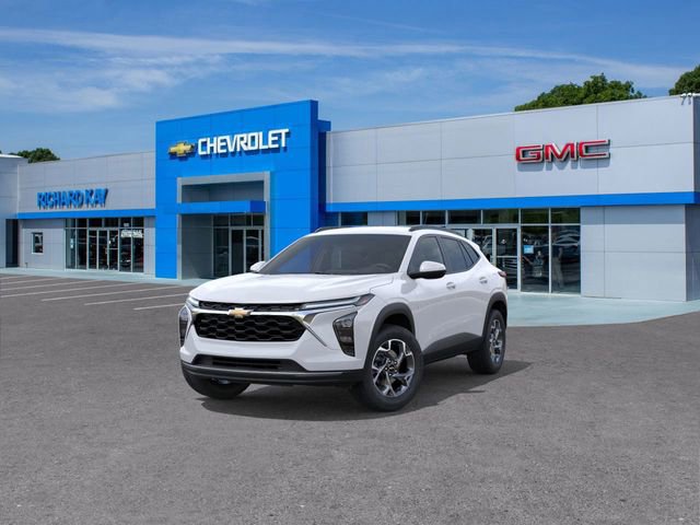 New 2025 Chevrolet Trax LT w/ Driver Confidence Package image 8