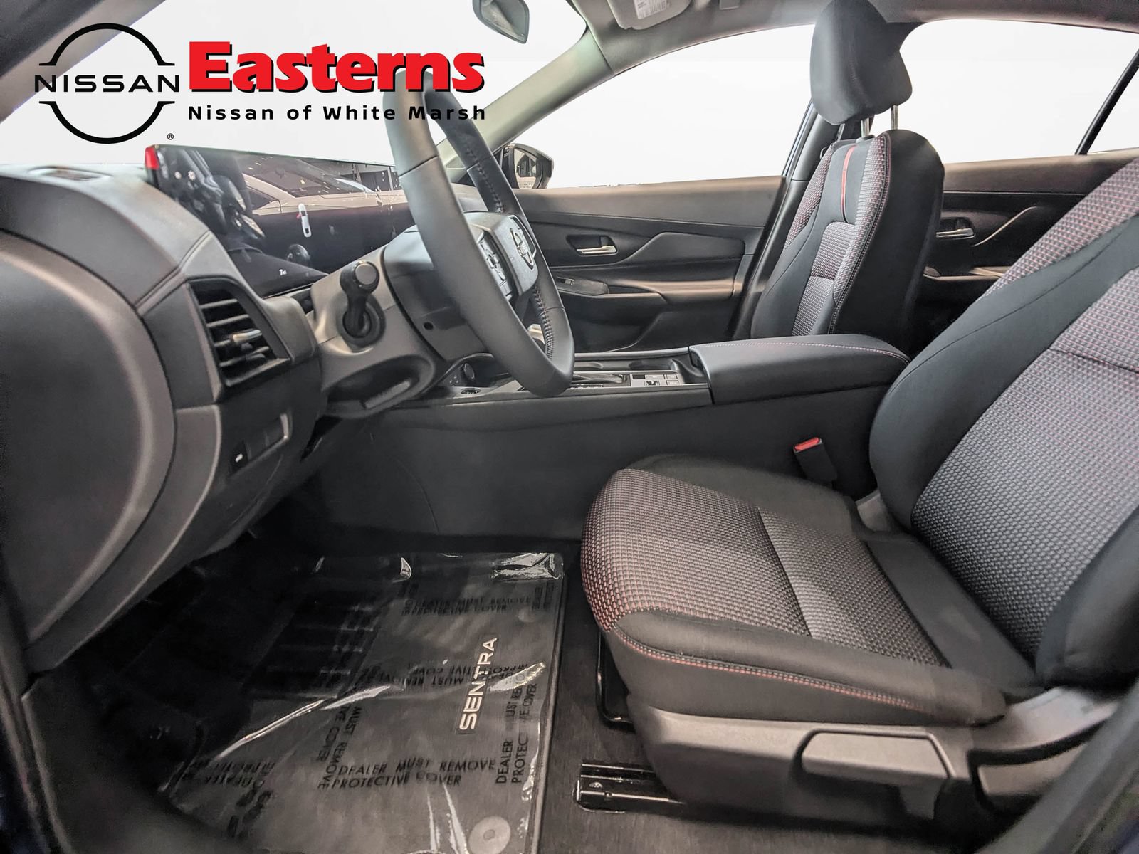 New 2027 Nissan Sentra SR w/ Floor Mat Package FWD image 14