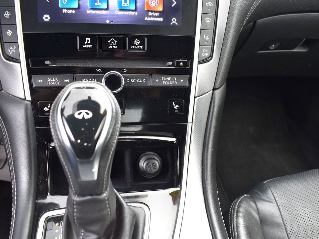 Used 2022 INFINITI Q60 3.0t Luxe w/ Essential Package image 12