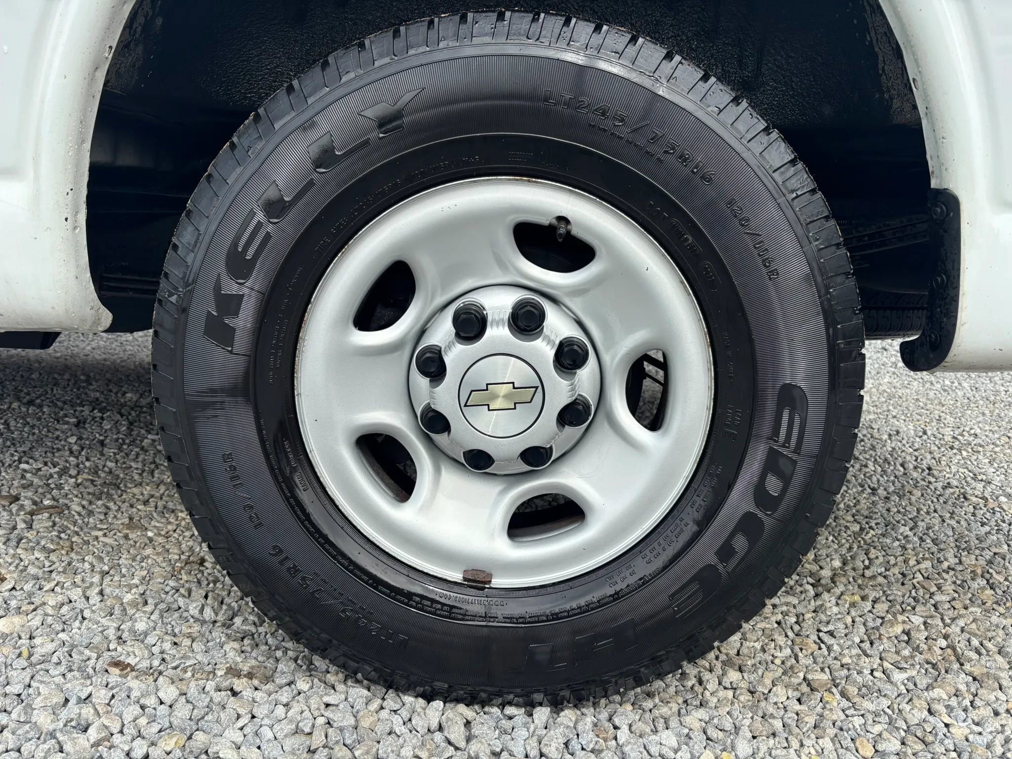 Used 2020 Chevrolet Express 2500 w/ Driver Convenience Package image 2