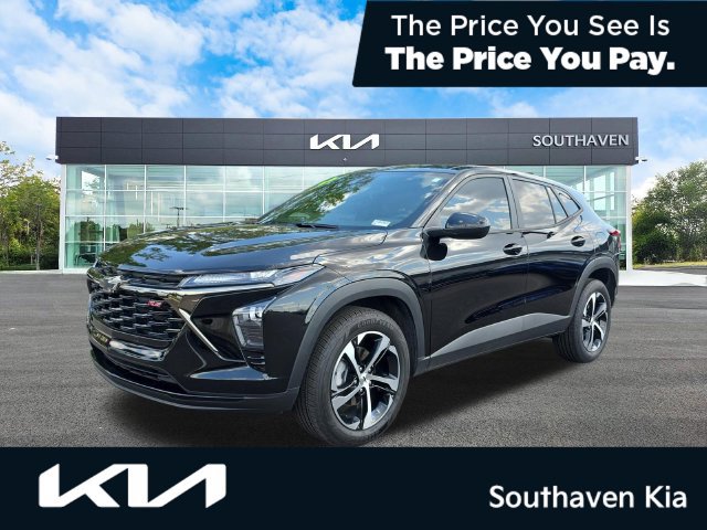Used 2026 Chevrolet Trax RS w/ Sunroof Package FWD image 1