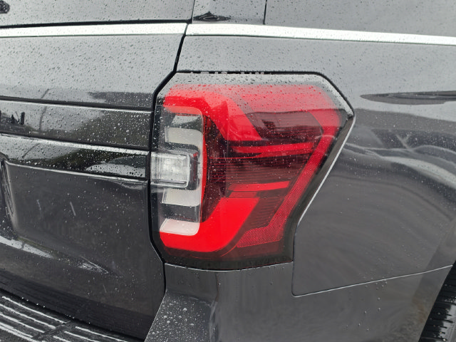 Used 2022 Ford Expedition Limited AWD/4WD image 18