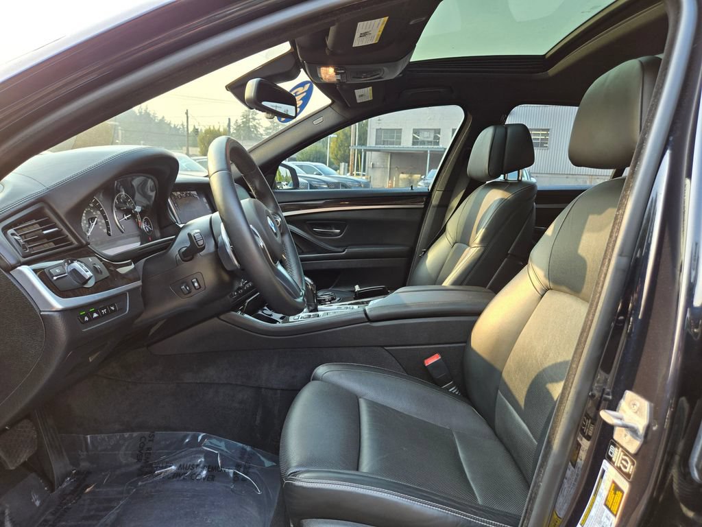 Used 2015 BMW 550i xDrive Sedan AWD/4WD image 20