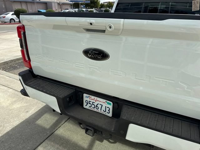 Used 2025 Ford F350 Lariat w/ Black Appearance Package AWD/4WD image 3