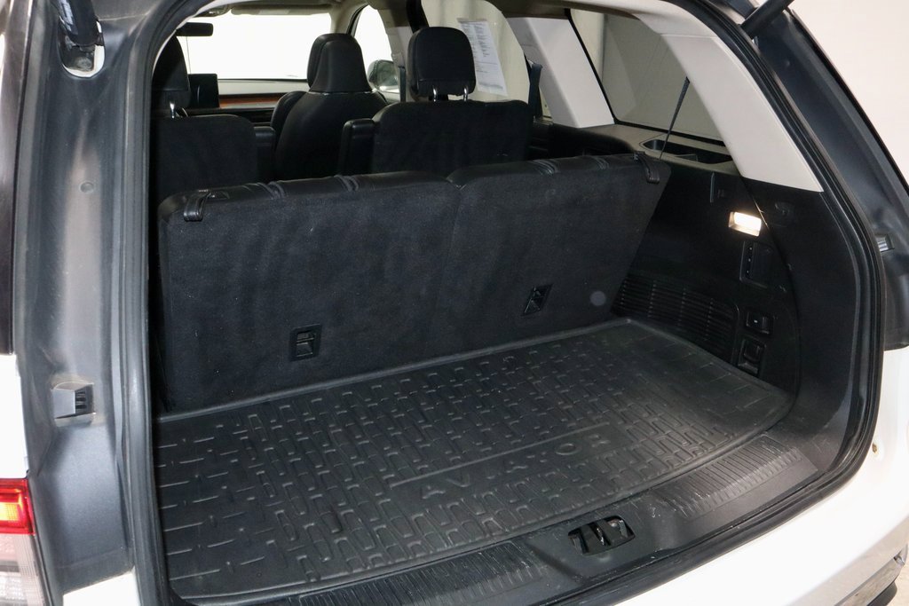 Used 2020 Lincoln Aviator Reserve w/ Equipment Group 201A image 14