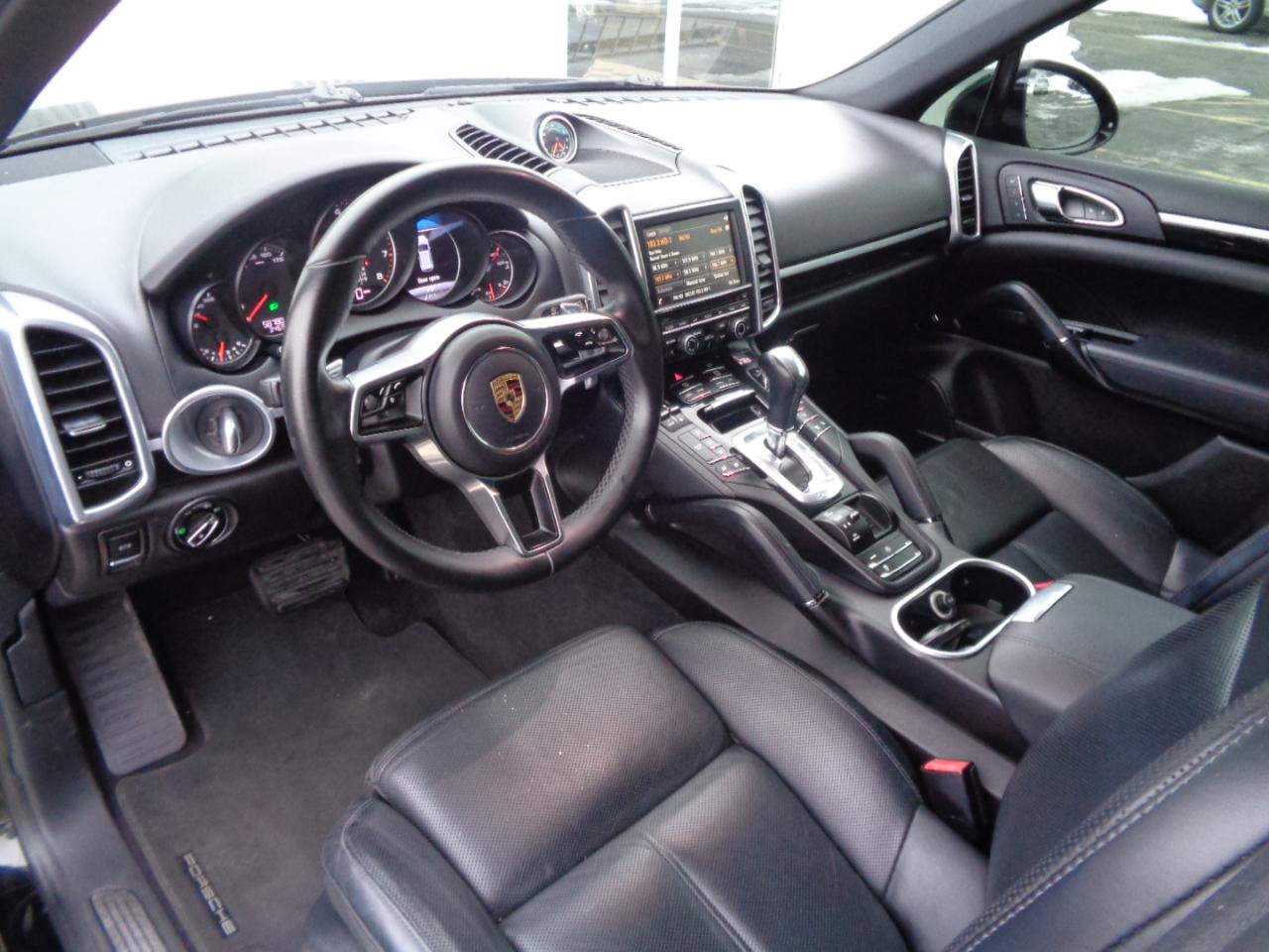 Used 2016 Porsche Cayenne AWD 4dr Platinum Edition image 7