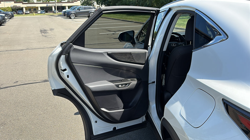 Used 2024 Lexus NX 450h+ AWD w/ Vision Package image 21