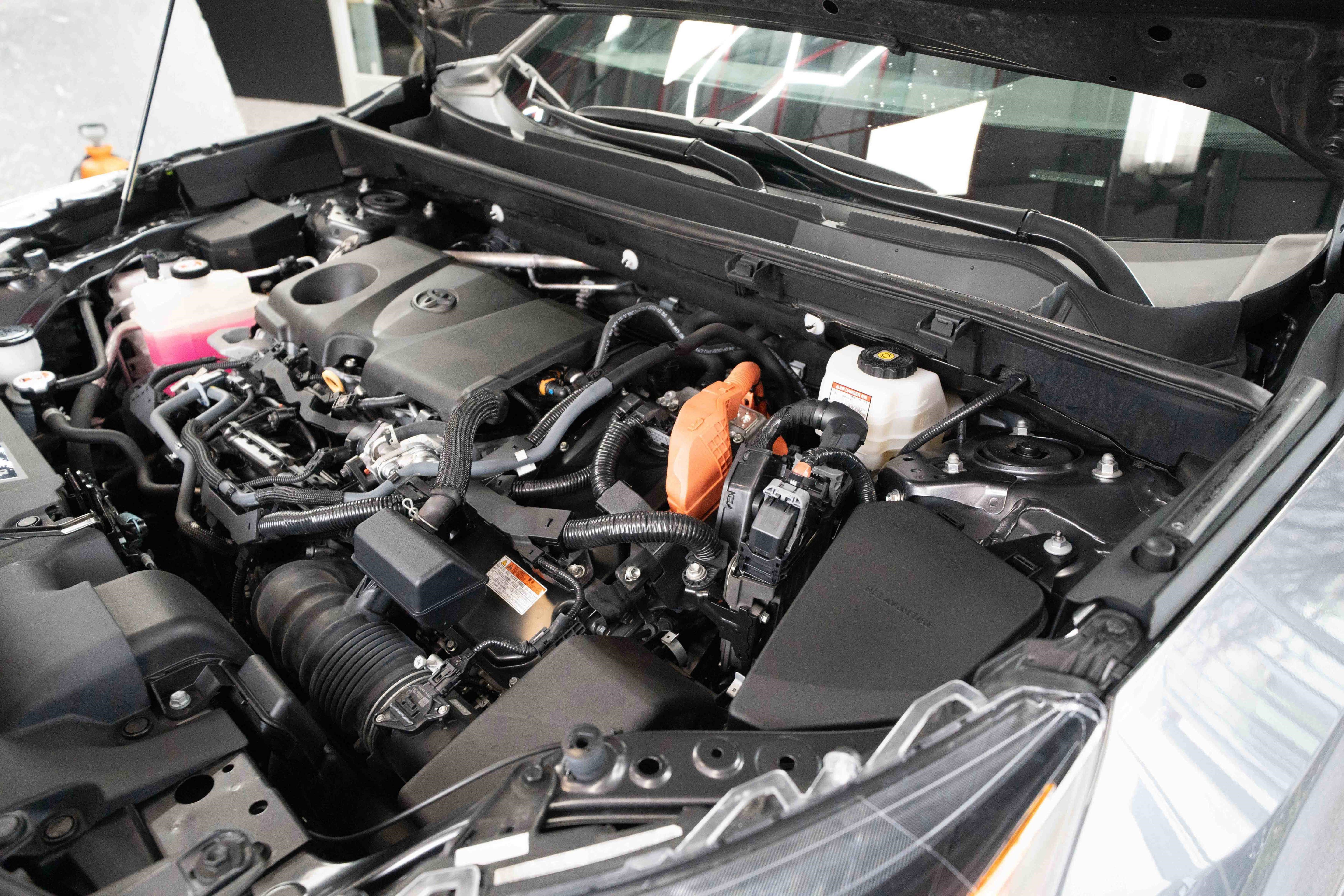 Used 2023 Toyota RAV4 SE image 33