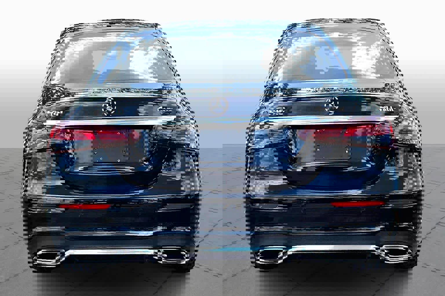 Used 2021 Mercedes-Benz E 450 4MATIC Sedan image 5