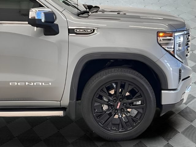Certified 2024 GMC Sierra 1500 Denali w/ Denali Reserve Package AWD/4WD image 8