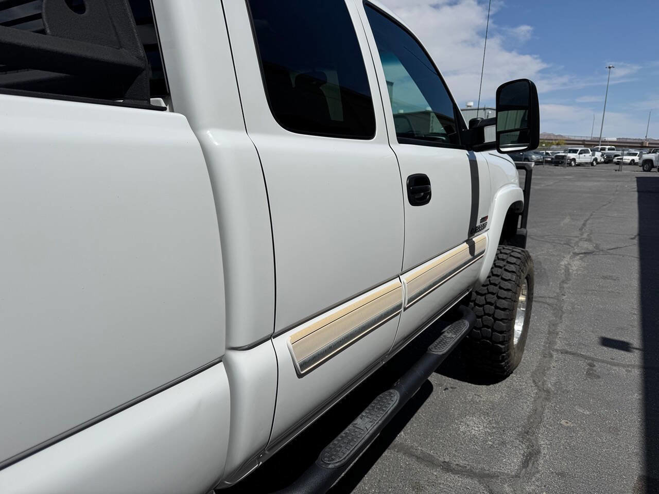 Used 2006 Chevrolet Silverado 2500 W/T w/ Skid Plate Package AWD/4WD image 24