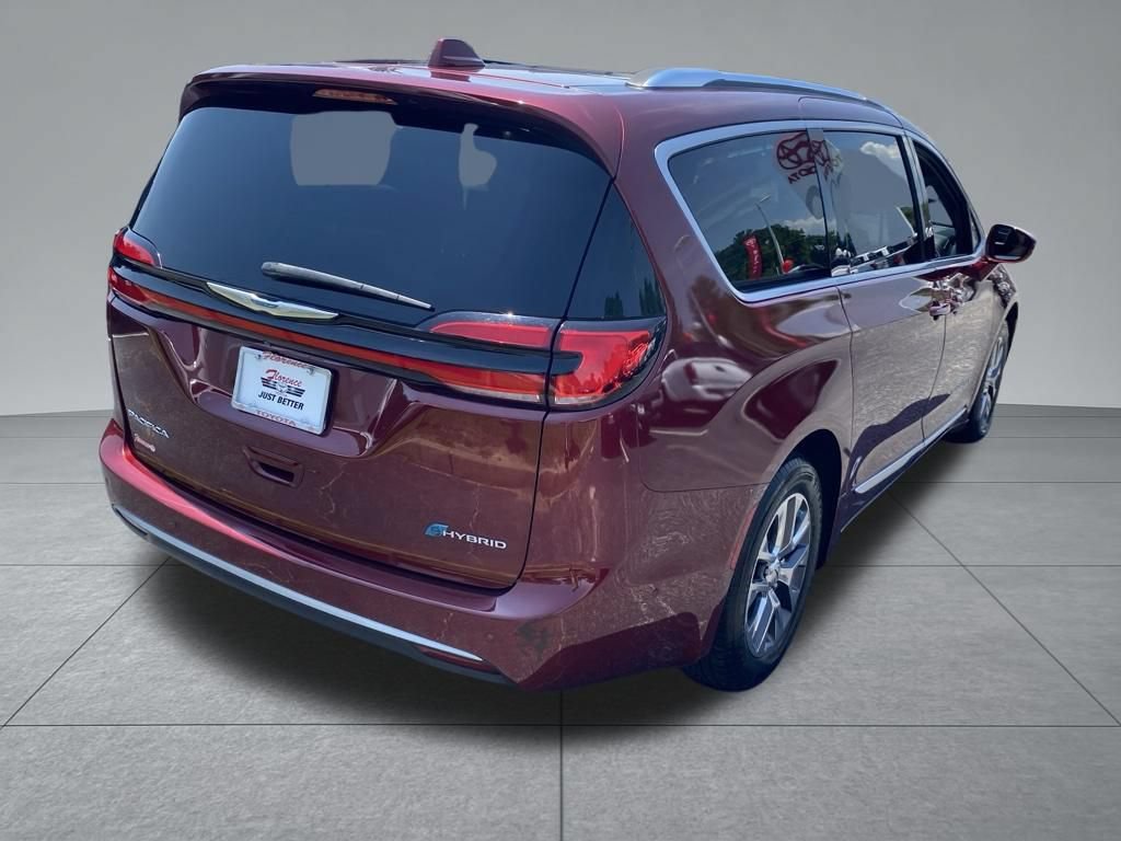 Used 2021 Chrysler Pacifica Pinnacle FWD image 16