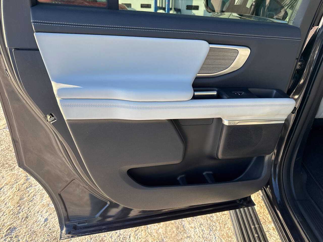 Certified 2025 Ford Expedition Max Platinum AWD/4WD image 31